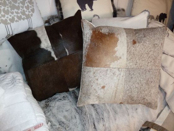Coussins en véritable peau de vache